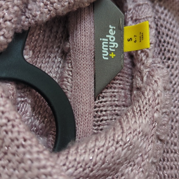 Girls Size 6-8 Long Sleeve Tops Bundle - Cozy and Stylish - Picture 9 of 9